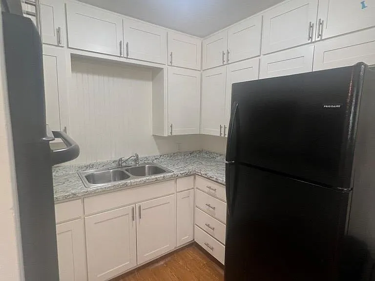100A Hilltop Dr — Photo 4