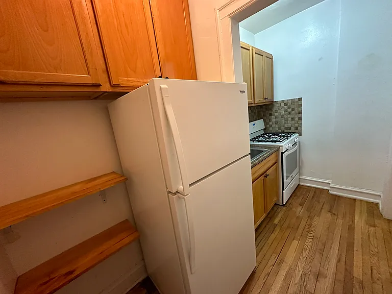 1369 W Estes Ave #2J — Photo 9