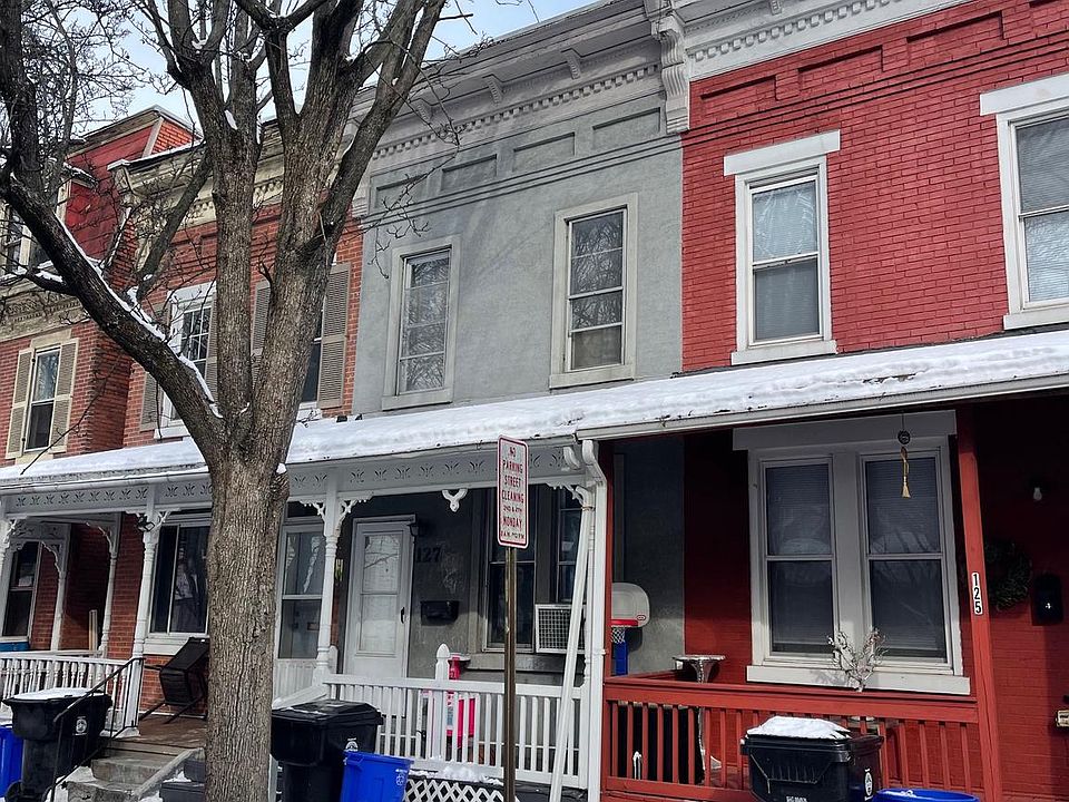 2nd image of 127 Hoerner St