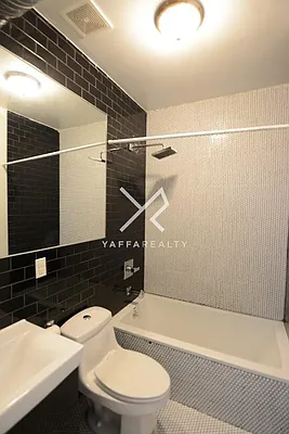 Rented by Yaffa Realty LLC | media 17
