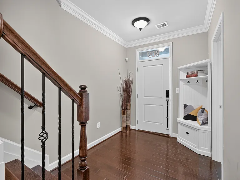 809 Fair Winds Way — Photo 1