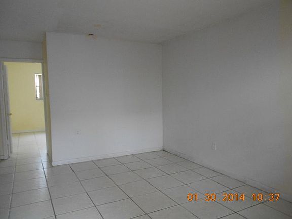 4th image of 1525 NW 19th Ter APT 9