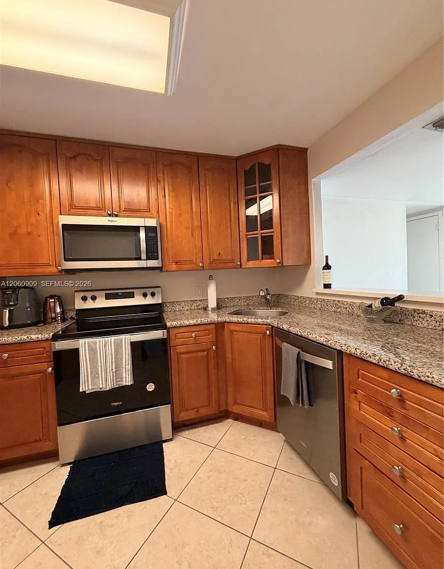 Bonavista Condo — Photo 4