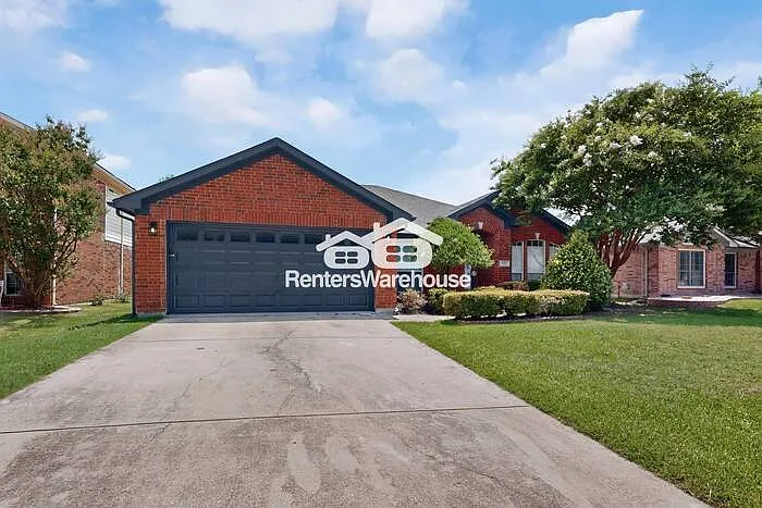 4412 Fox Meadows Ln — Photo 2