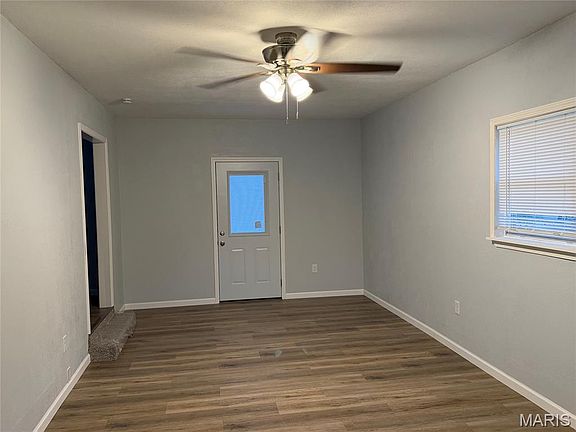 5th image of 1003 Sunridge Trl W
