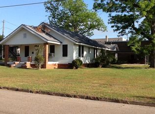 89 E 5th St, Luverne, AL 36049