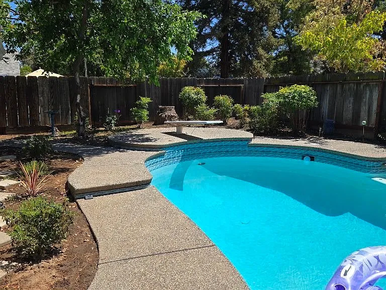 3289 E Paul Ave — Photo 5