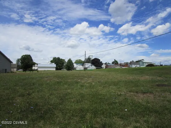 342 Pine ******** St, Turbotville, PA 17772