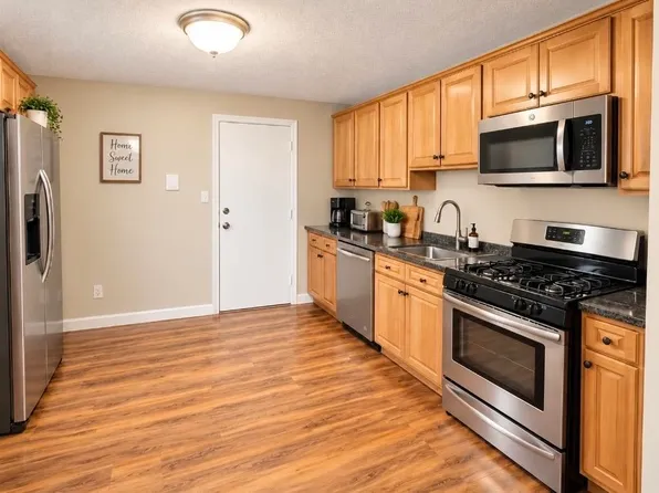5 Lancelot Court #6, Salem, NH 03079