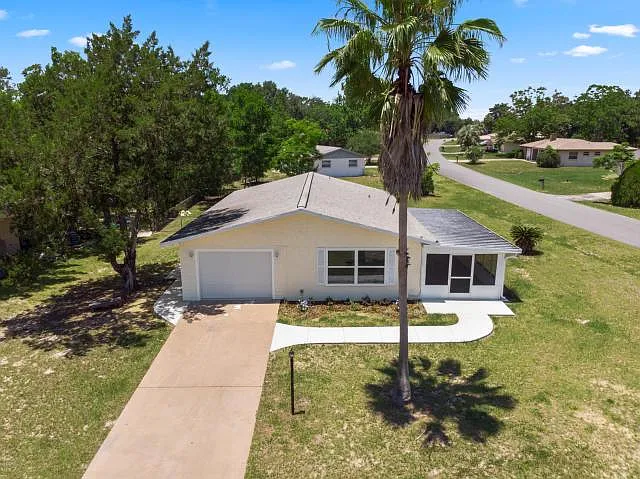 1 Bahia Court Loop — Photo 1