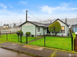 2611 Bay Ave, Hoquiam, WA