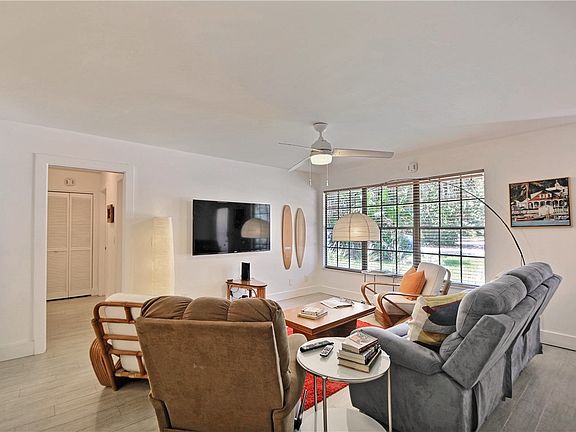 5th image of 9481 Frangipani Dr