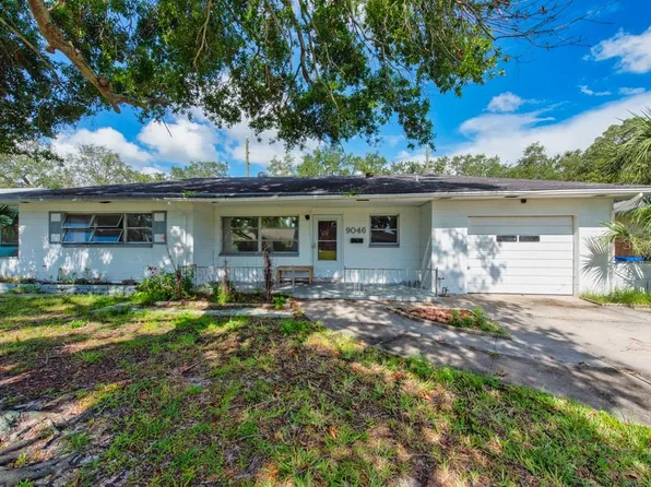 9046 3rd St N, Saint Petersburg, FL 33702