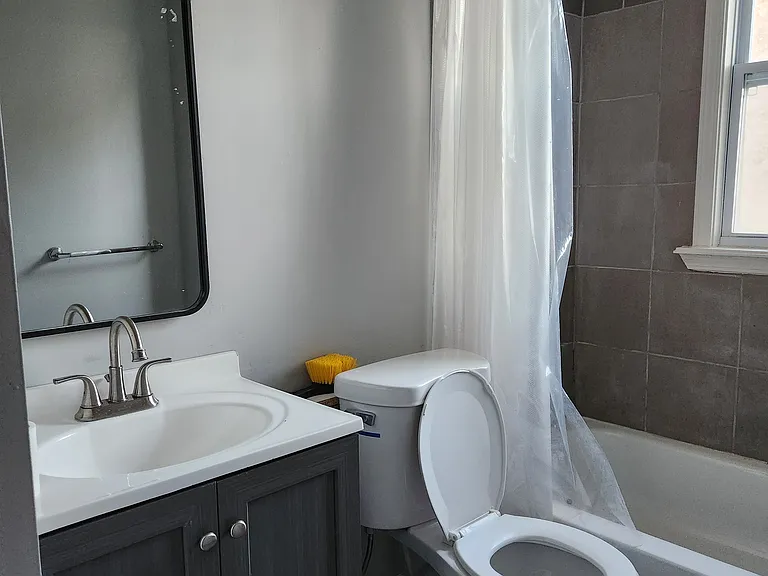 9412 Ravenswood Ave #1 — Photo 13