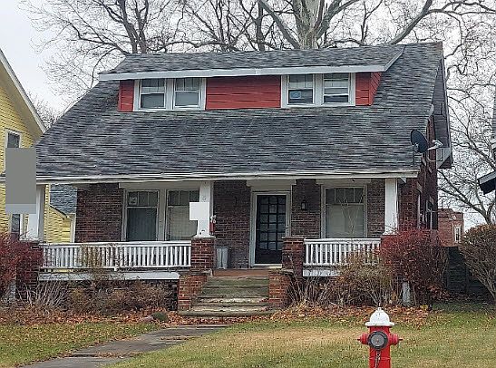 2nd image of 1023 W 4th St