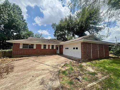 2013 Oaklawn Dr Photo 1
