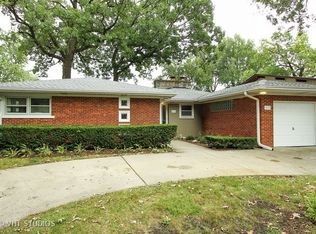 513 N Dee Rd, Park Ridge, IL 60068