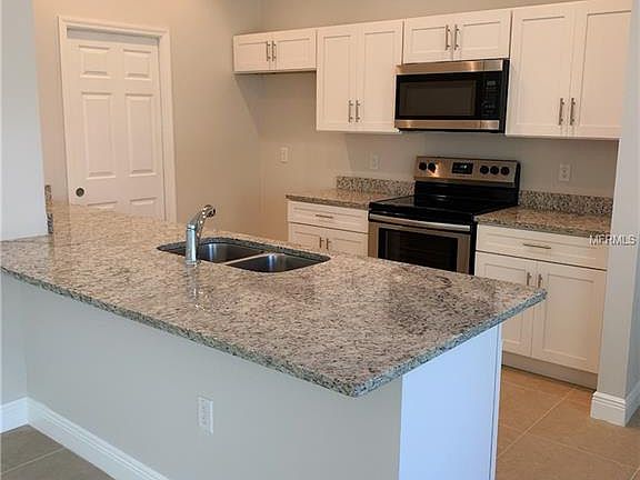 5th image of 2632 Coachman Dr