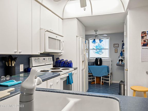 5th image of 301 S Miramar Ave APT 105