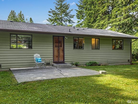 5th image of 15724 NE 175th St