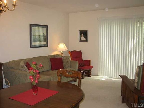 5th image of 110 Weatherstone Dr Unit C