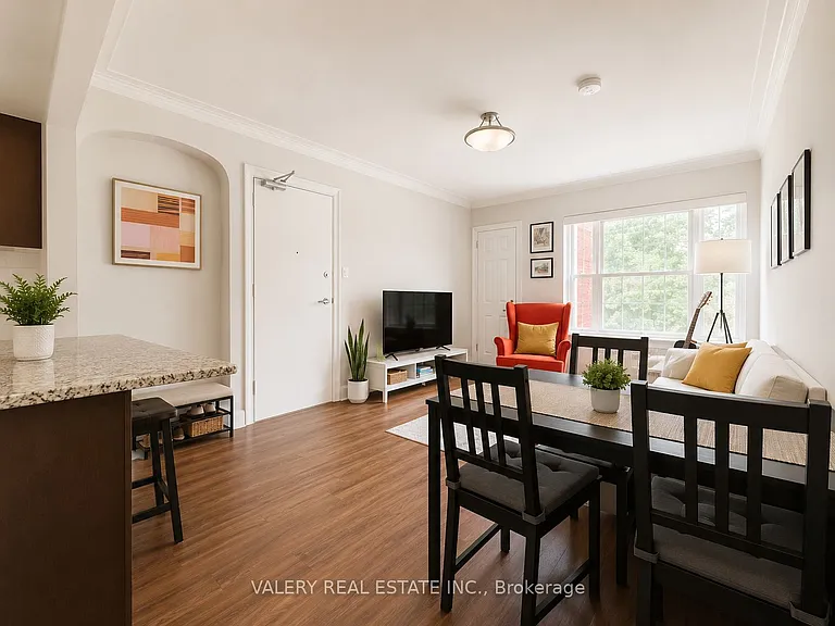 1327 Bayview Ave #U19 — Photo 6