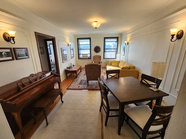 3555 29th St APT 4G, Long Island City, NY 11106