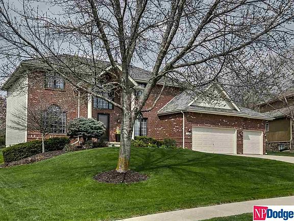 2nd image of 15660 Grant Cir