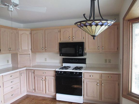 4th image of 2712 Greenwood Acres Dr #0