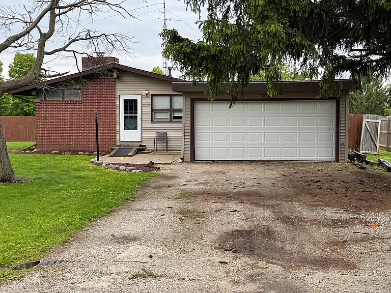 101 McKinley Cir — Photo 2