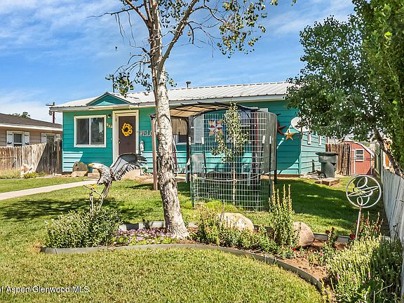 2nd image of 212 W Rio Blanco Ave