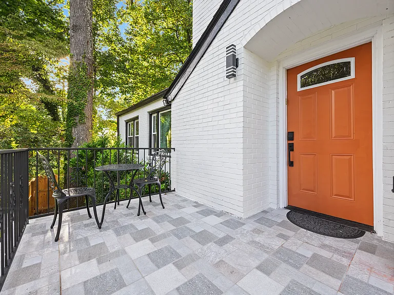 10 Claire Dr SE — Photo 12