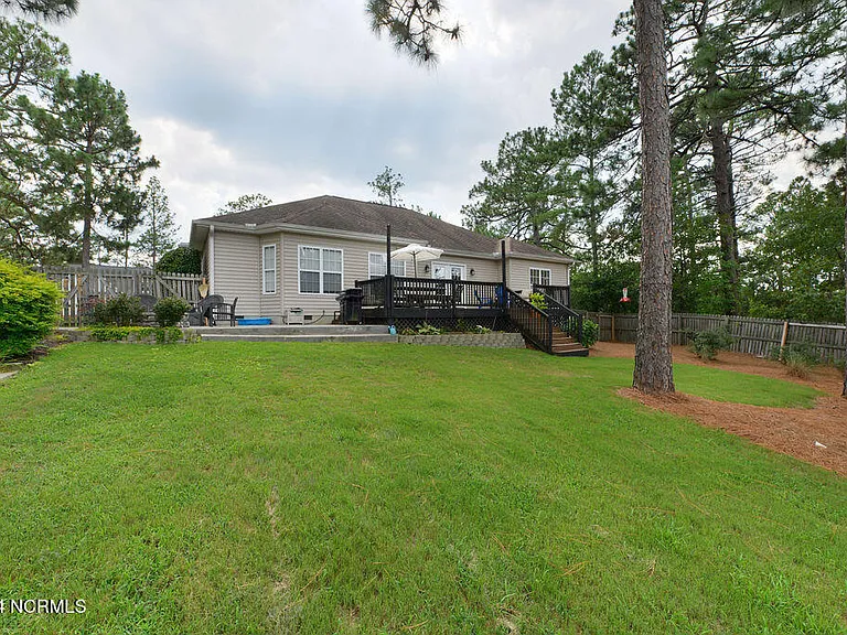 35 Bedford Cir — Photo 26
