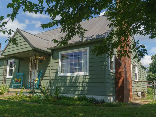 2610 Lincoln Ave, Point Pleasant, WV 25550