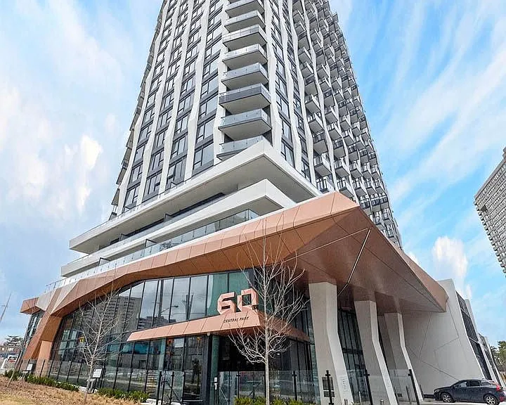 60 Central Park Dr #2404 — Photo 1