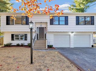 25 Los Angeles Ave, Stratford, CT 06614