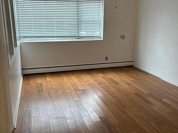 5th image of 415 Ridgewood Ave APT 3