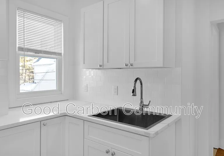 213 Summer St #3 — Photo 10