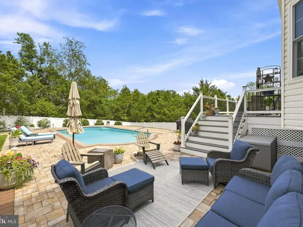 107 Dell Ct, Winchester, VA 22602