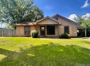 221 W Gibson Ave, Dewitt, AR 72042