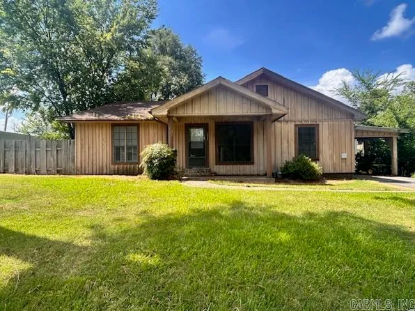 221 W Gibson Ave, Dewitt, AR 72042
