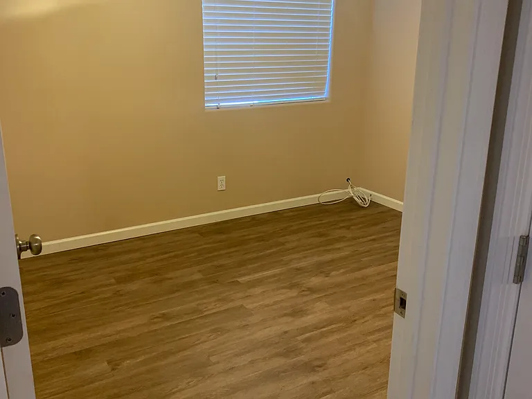 2343 E Sylvia St — Photo 6