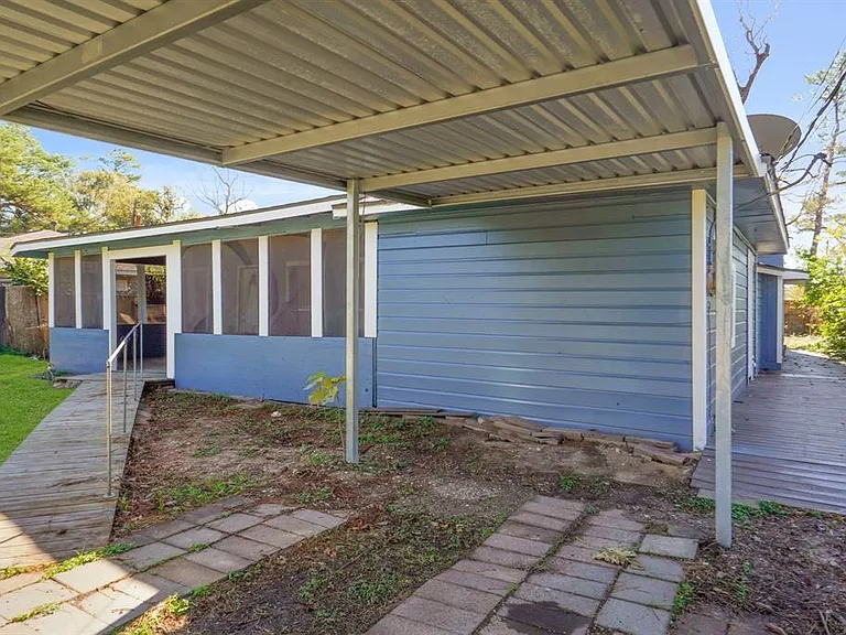 8186 Record St — Photo 2