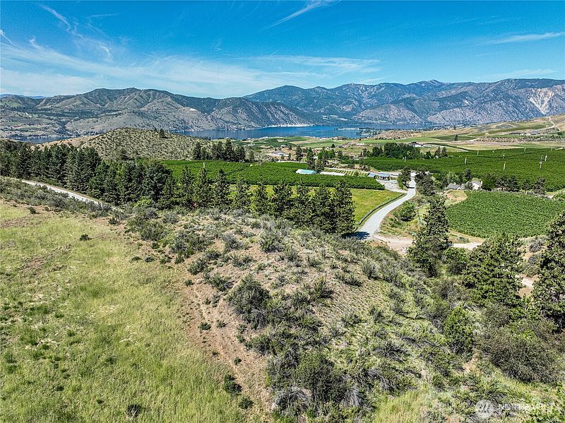 4th image of 194 Chelan Ranch Road