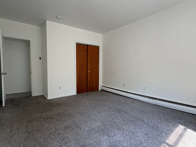1029 Broadway #B5 — Photo 8