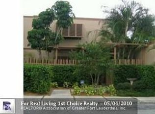 1621 Palmetto Ln, Pembroke Pines, FL 33026