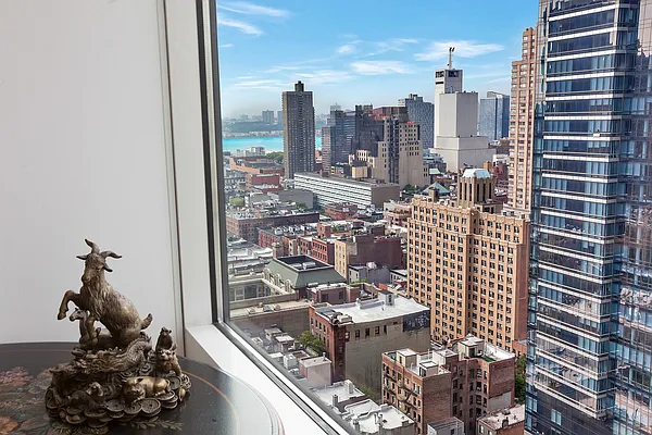 Rented by New York Residence | media 38