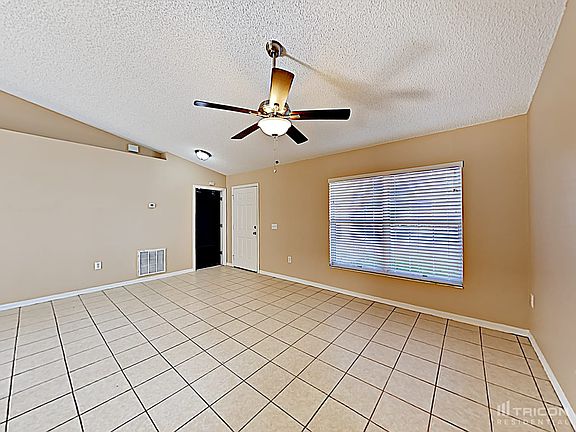 4th image of 1567 Courtland Blvd