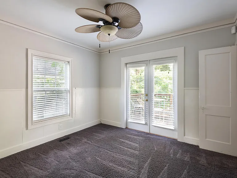 1189 Francis St NW — Photo 12