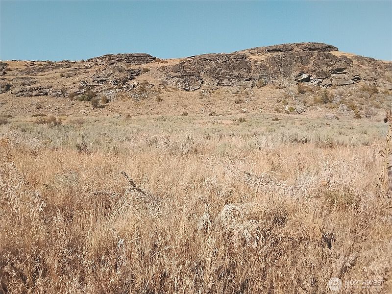 2nd image of 1 Painted Rock Road